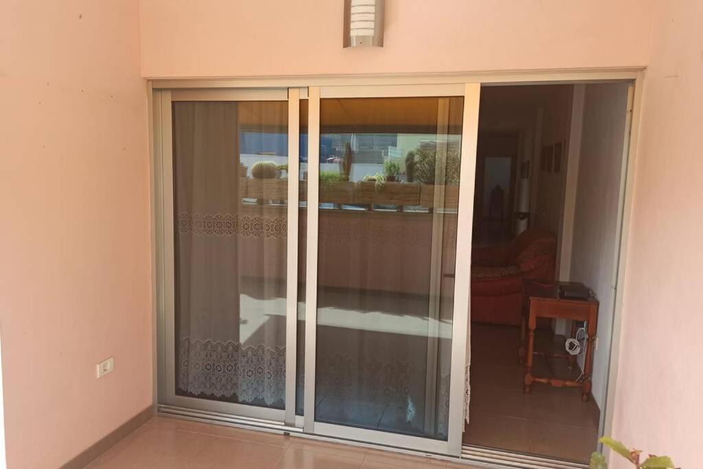 Spacious Apartment Just Few Steps Of The Ocean In La Caleta Costa Adeje (Tenerife) Exterior photo